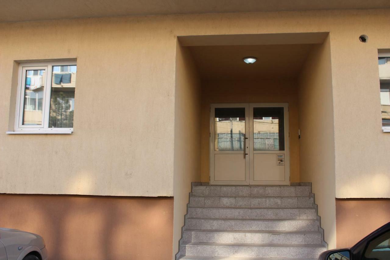 Still Apartament Craiova Eksteriør billede